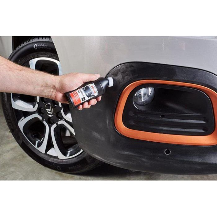 Чернитель пластика с аппликатором 100 мл SONAX Plastic New Black (409100)