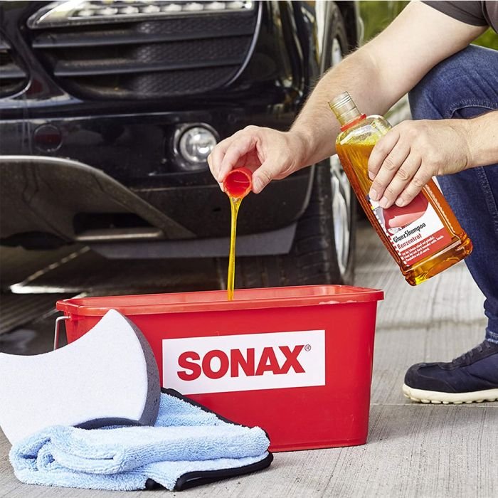 Концентрированный шампунь Sonax Glanz Shampoo Konzentrat с блеском 1л (314300)