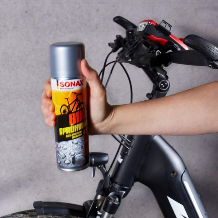 Защитный спрей для велосипеда SONAX BIKE SprühWax 300 мл (833200)