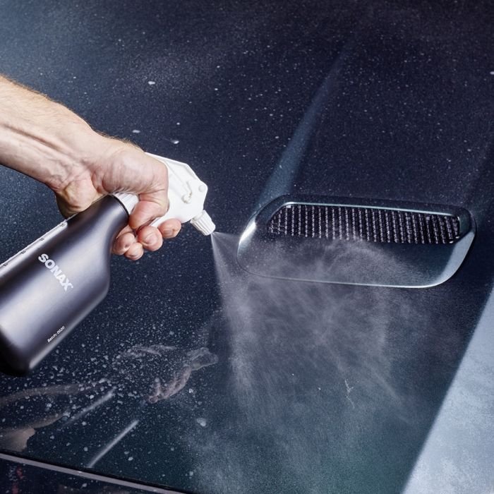 Очиститель Sonax Profiline Waterspot Remover от засохших пятен извести и воды 1л (275300)