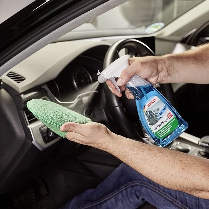 Очиститель-полироль пластика матовый 500 мл SONAX Cockpitpfleger - sport-fresh (357241)