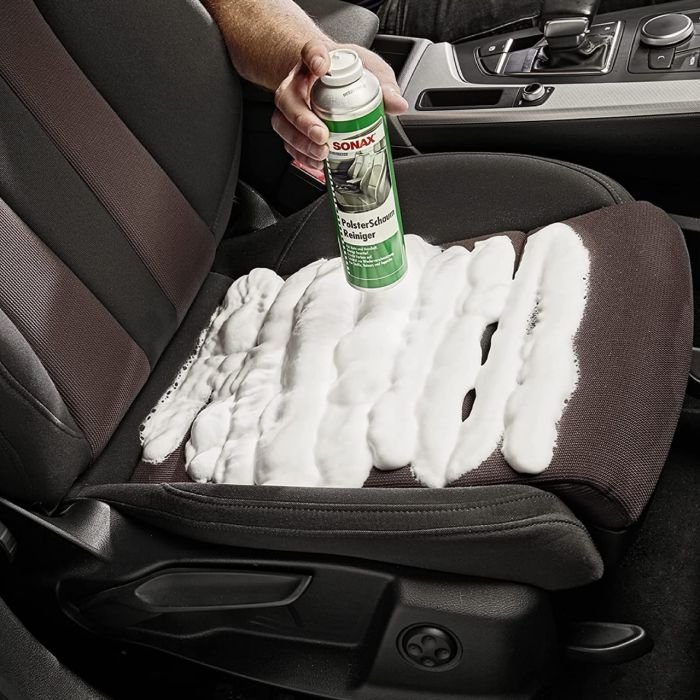 Пенный очиститель тканевого салона SONAX Foam Upholstery Cleaner 400 мл (306200)